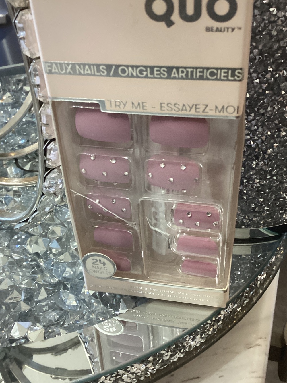 Quo Beauty Mauve Matte Rhinestone Press-On Nails